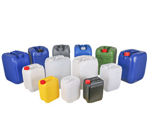 日逼片小口塑料桶：采用全新聚乙烯原料吹塑工艺制作而成，具有耐腐蚀，耐酸碱特性，小口设计密封性能强，广泛应用于化工、清洁、食品、添加剂、汽车等各行业液体包装。